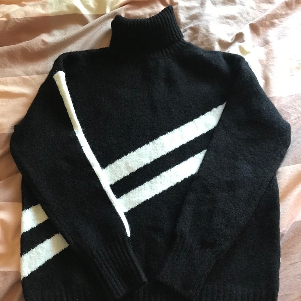 Black and white stripes Sweater